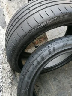 2x 235/40/R18 GOODYEAR EAGLE F1 NORMAL TYRES 90%THREAD LIFE CALL NATAL 0783564464 IS AVAILABLE NOW