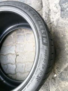 M5 BMW TYRES FOR SALE 305/30/R20 MICHELIN PILOT SPORT 4 S TYRES 98%THREAD LIFE CALL NATAL 0783564464