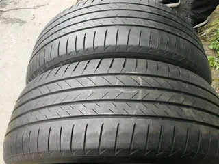2x 235/55/r19 Bridgestone Alenza Tyres 95%thread Life Call Natal 0783564464