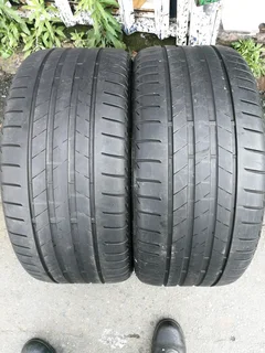 F30 BMW TYRES 2x 255/35/R19 BRIDGESTONE TURANZA RUNFLAT TYRES CALL NATAL 0783564464 IS AVAILABLE NOW