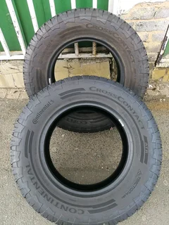 2x 255/70/R17 CONTINENTAL CROSS CONTACT TYRES 95%THREAD LIFE CALL NATAL 0783564464 IS AVAILABLE NOW