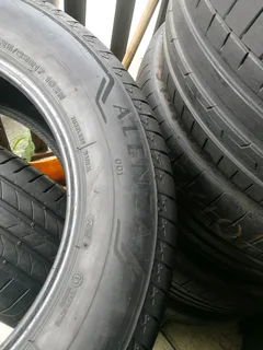 2x 225/65/R17 BRIDGESTONE ALENZA 95%THREAD LIFE CALL NATAL 0783564464 IS AVAILABLE NOW