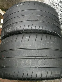 2x 295/30/R20 MICHELIN PILOT SPORT CUP 2 TYRES CALL NATAL 0783564464 IS AVAILABLE NOW