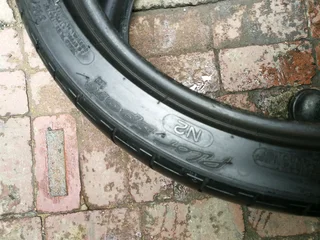 2x 305/30/R19 MICHELIN PILOT SPORT TYRES 95%THREAD LIFE CALL NATAL 0783564464 IS AVAILABLE NOW