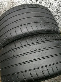 2x 265/35/R20 MICHELIN PILOT SPORT 4 S TYRES 98%THREAD LIFE CALL NATAL 0783564464 IS AVAILABLE NOW