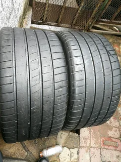 2x 305/30/r21 Michelin Pilot Sport 4 S Tyres 98%thread Life Like New Tyres Call Natal 0783564464