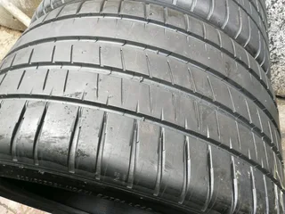 2x 305/30/R21 MICHELIN PILOT SPORT 4 S TYRES 98%THREAD LIFE LIKE NEW TYRES CALL NATAL 0783564464