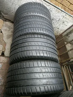 4x 305/30/R21 MICHELIN PILOT SPORT 4 S TYRES 98%THREAD LIFE CALL NATAL 0783564464