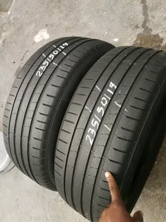 2x 235/50/R19 PIRELLI P ZERO NORMAL TYRES 95%THREAD LIFE CALL NATAL 0783564464 IS AVAILABLE NOW