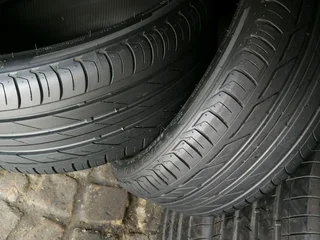 2x 225/40/R18 BRIDGESTONE TURANZA RUNFLAT TYRES CALL NATAL 0783564464 IS AVAILABLE NOW