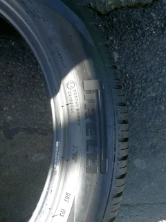 2x 235/50/R20 PIRELLI SCORPION ZERO 98%THREAD LIFE CALL NATAL 0783564464 IS AVAILABLE NOW