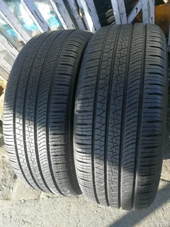 2x 235/50/R20 PIRELLI SCORPION ZERO 98%THREAD LIFE CALL NATAL 0783564464 IS AVAILABLE NOW