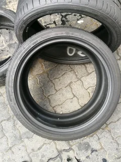 2x 255/35/R19 BRIDGESTONE POTENZA RUNFLAT 85%TREAD LIFE CALL NATAL 0783564464 IS AVAILABLE NOW