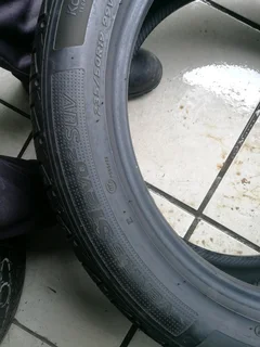 2x 235/50/R19 HANKOOK VENTUS TYRES 95%THREAD LIFE CALL NATAL 0783564464