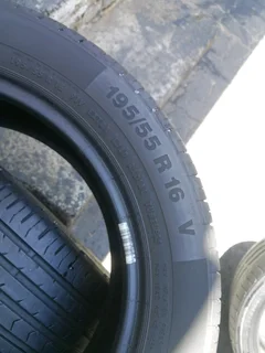 2x 195/55/R16 CONTINENTAL NORMAL TYRES 95%THREAD LIFE CALL NATAL 0783564464
