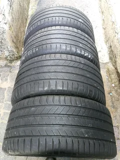 4x 295/40/R20 MICHELIN LATITUDE SPORT 3 TYRES 95%THREAD LIFE CALL NATAL 0783564464