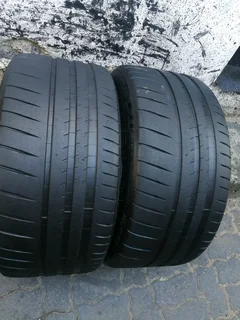 2x 275/35/r19 Michelin Pilot Sport Cup 2 Tyres 98%thread Life Call Natal 0783564464 Is Available Now