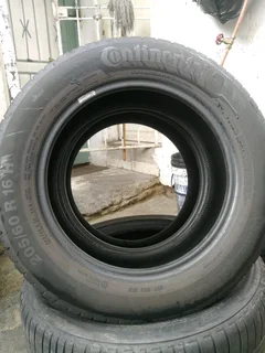 2x 205/60/R16 CONTINENTAL NORMAL TYRES 95%THREAD LIFE CALL NATAL 0783564464 IS AVAILABLE NOW IN STOC