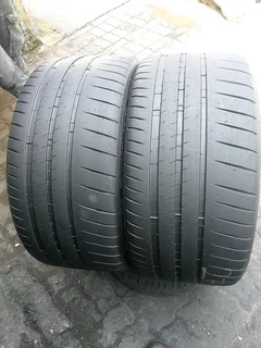 2x 275/35/R20 MICHELIN PILOT SPORT 4 S TYRES 90%THREAD LIFE CALL NATAL 0783564464