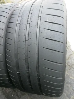 2x 275/35/R20 MICHELIN PILOT SPORT 4 S TYRES 90%THREAD LIFE CALL NATAL 0783564464