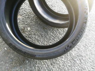 2x 235/35/R19 MICHELIN PILOT SPORT CUP 2 TYRES 98%THREAD LIFE CALL NATAL 0783564464