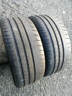 2x 235/35/R19 MICHELIN PILOT SPORT CUP 2 TYRES 98%THREAD LIFE CALL NATAL 0783564464