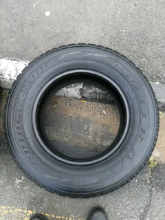 4x 265/65/R17 BRIDGESTONE DUELER 95%THREAD LIFE CALL NATAL 0783564464 IS AVAILABLE NOW IN STOCK