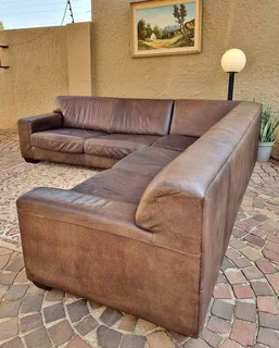 Sofas Manufacturers and Repairs