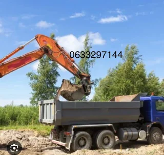 Bobcat,Site clearance, tlb,Garden refuse,Digging, tlb,Soil removal, tipper track