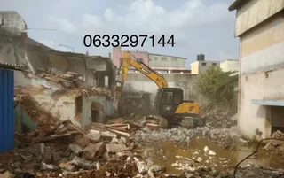 Garden refuse,Bobcat,Demolition,Site clearance, Tlb, Soil removal, Tipper track,Digging,