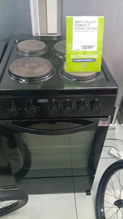 Defy 4 plate stove, compact DSS554