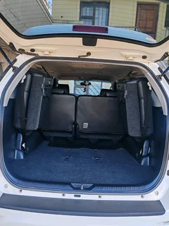 Toyota fortuner 2015 model 4x4 diesel price negotiable