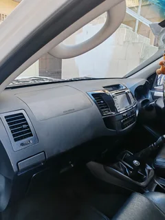 Toyota fortuner 2015 model 4x4 diesel, price negotiable