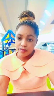 I am looking for a Domestic job house cleaning job days or full time call or Whatsapp 0656282768