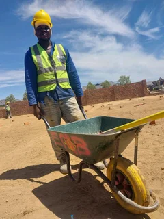 Experienced in gardener, house keeper, cleaner, dog career