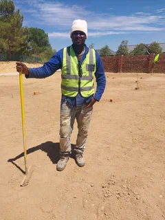 Experienced in gardener, house keeper, cleaner, dog career