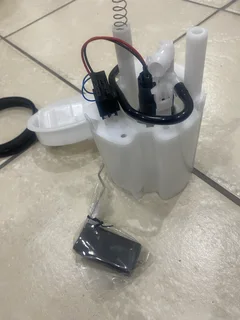 W203 C200 Merc Fuel Pump