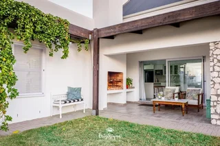 3 Bedroom house for auction in Lampiesbaai, St Helena Bay