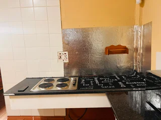 SCOTTSVILLE: Short Stay Accommodation Available for Immediate Occupation