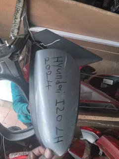 Hyundai i20 left_hand side mirror