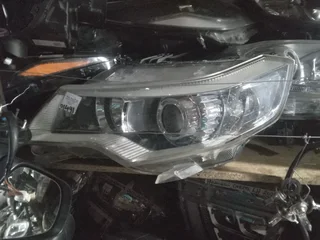 Great Wall Volex C10 right-side headlight
