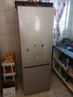 Fridge-Freezer Regassing Onsite