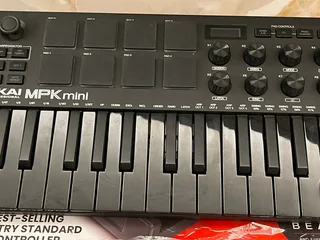 AKAI professional MPK mini