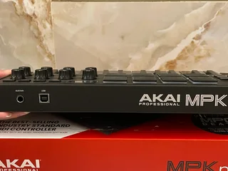 AKAI professional MPK mini