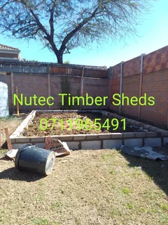 Slab setup for wooden wendy structure