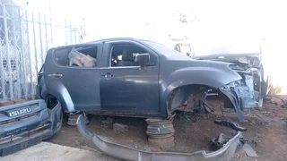 Isuzu mux stripping for spares