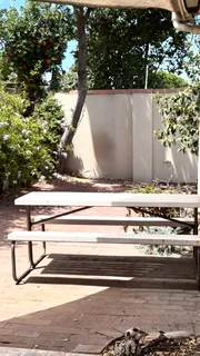 Cozy 1-Bedroom Flat with  Pool &amp; Garden Access – 5 min walk to the beach -Blouberg