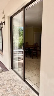 Cozy 1-Bedroom Flat with  Pool &amp; Garden Access – 5 min walk to the beach -Blouberg