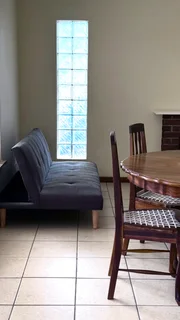 Cozy 1-Bedroom Flat with  Pool &amp; Garden Access – 5 min walk to the beach -Blouberg