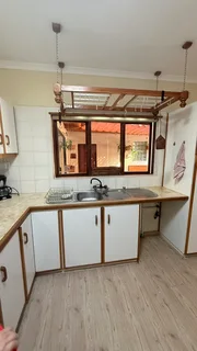 Sunny Room in Shared House – Blouberg, Close to the Beach